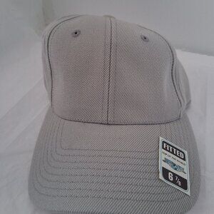 Top Of The World Men's Fitted Baseball Cap Color Lighr Gray Size 6 7/8 NWOT